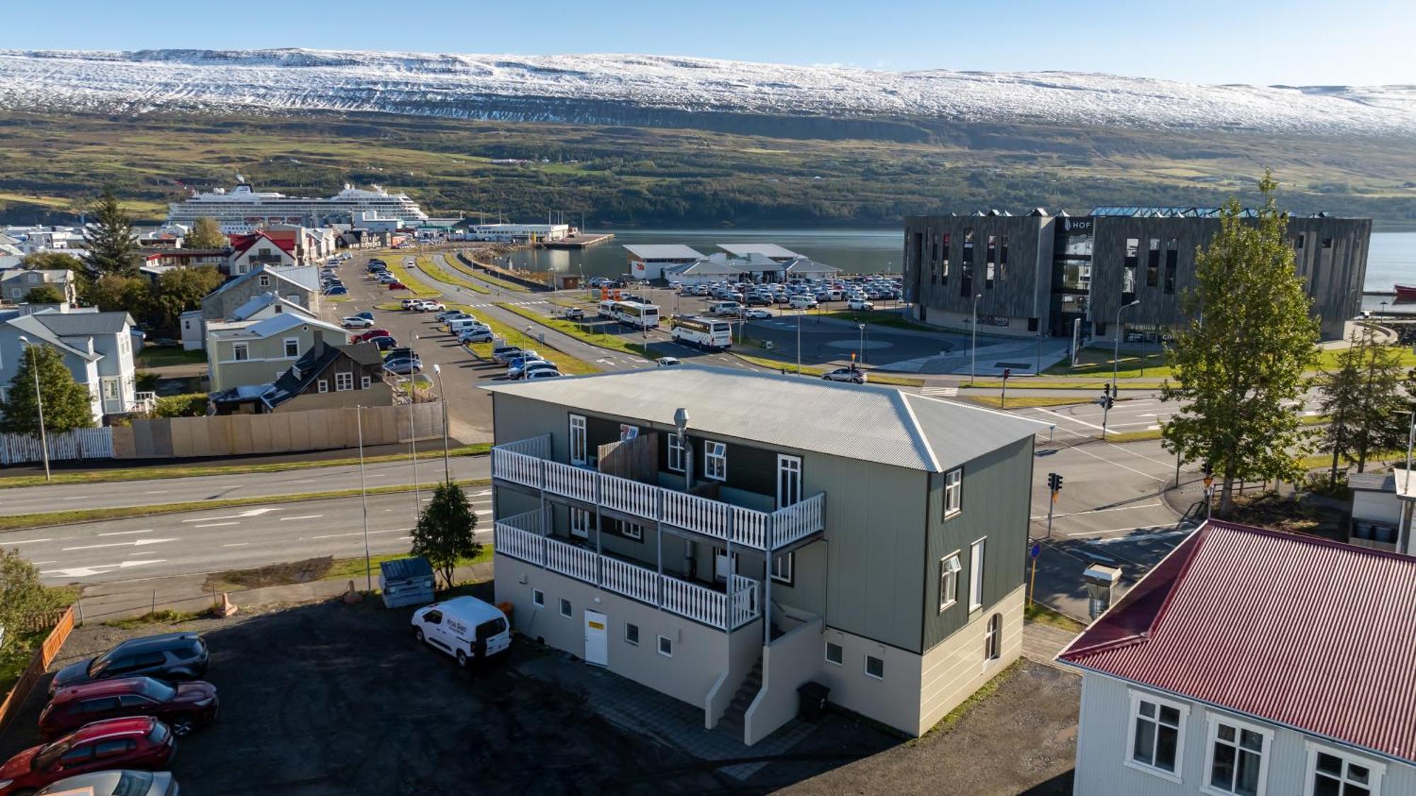 Steinaskjol Apartments Akureyri Ngoại thất bức ảnh